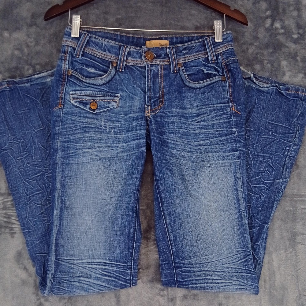 Yanuk Jeans Womens 26 Blue Bootcut Low Rise Stretch Made in USA Whiskered Denim